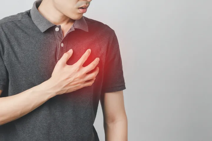 Dor no Peito: Quando Procurar um Cardiologista em Manaus?